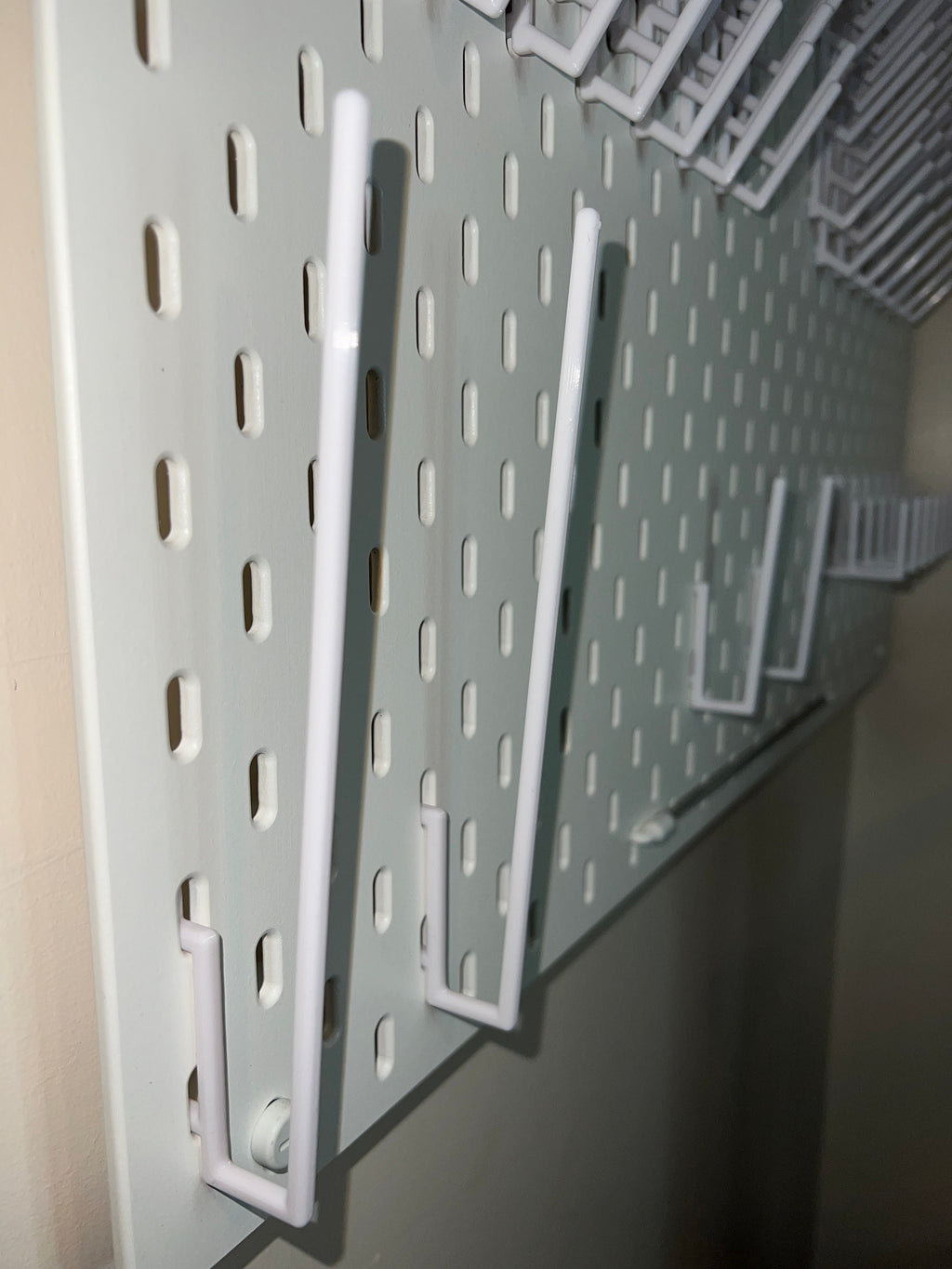 IKEA SKADIS Letter Holder | 3D Printed Pegboard Accessories Organiser (White)
