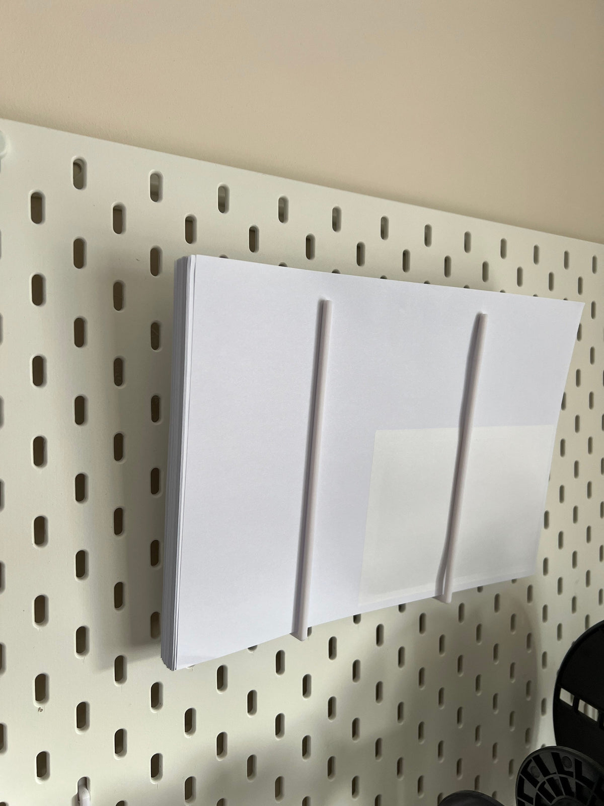 IKEA SKADIS Letter Holder | 3D Printed Pegboard Accessories Organiser (White)