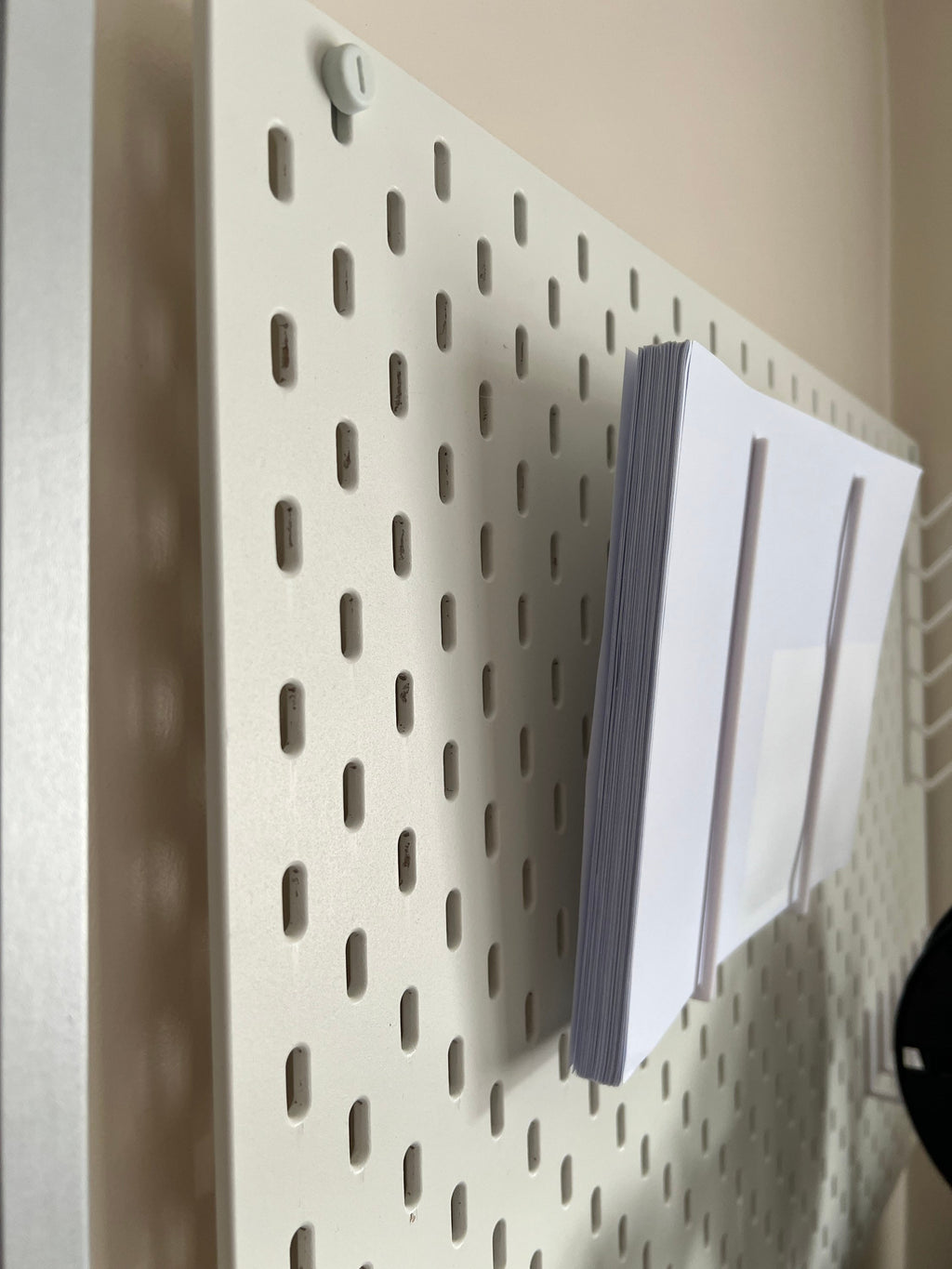 IKEA SKADIS Letter Holder | 3D Printed Pegboard Accessories Organiser (White)