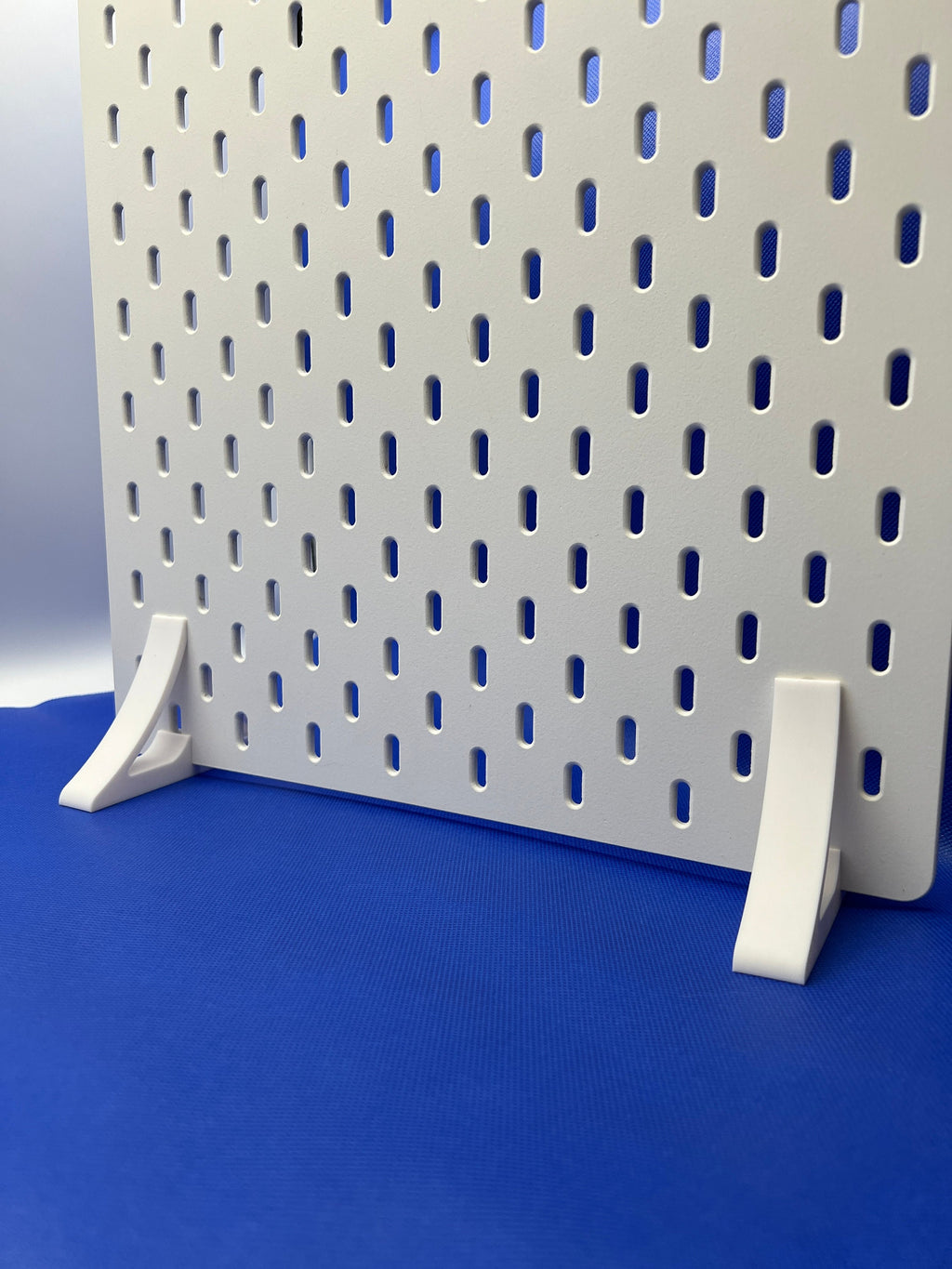 IKEA SKADIS Compatible pegboard stand,Feet Peg Board Legs for Standing Boards and Displays,in colour black or white.