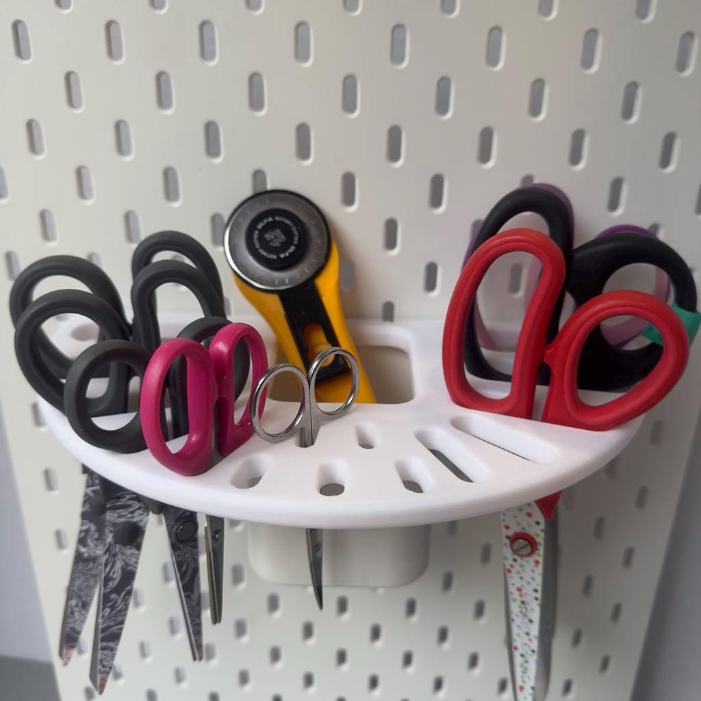 IKEA Skadis Scissor Organiser, 3D Printed Pegboard Clip On Accessory, Craft Scissor Holder Rack.