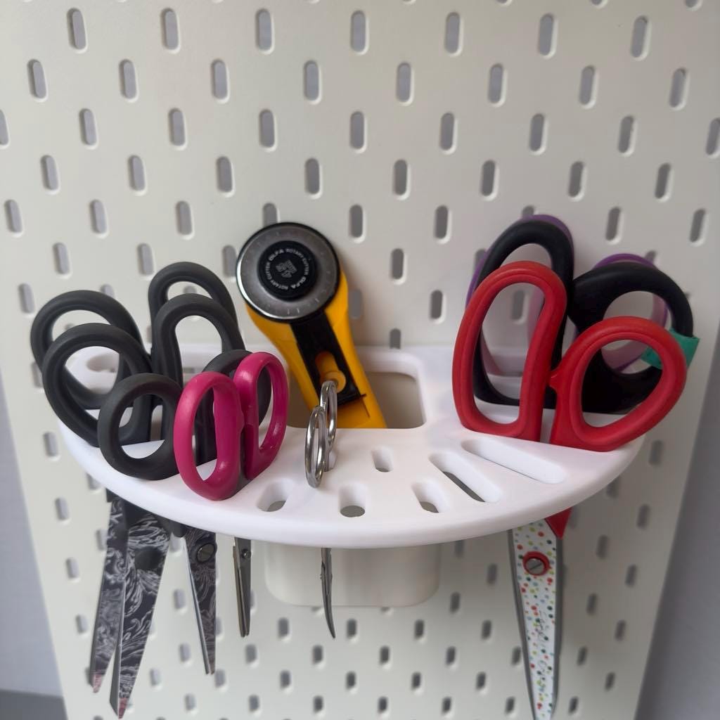 IKEA Skadis Scissor Organiser, 3D Printed Pegboard Clip On Accessory, Craft Scissor Holder Rack.