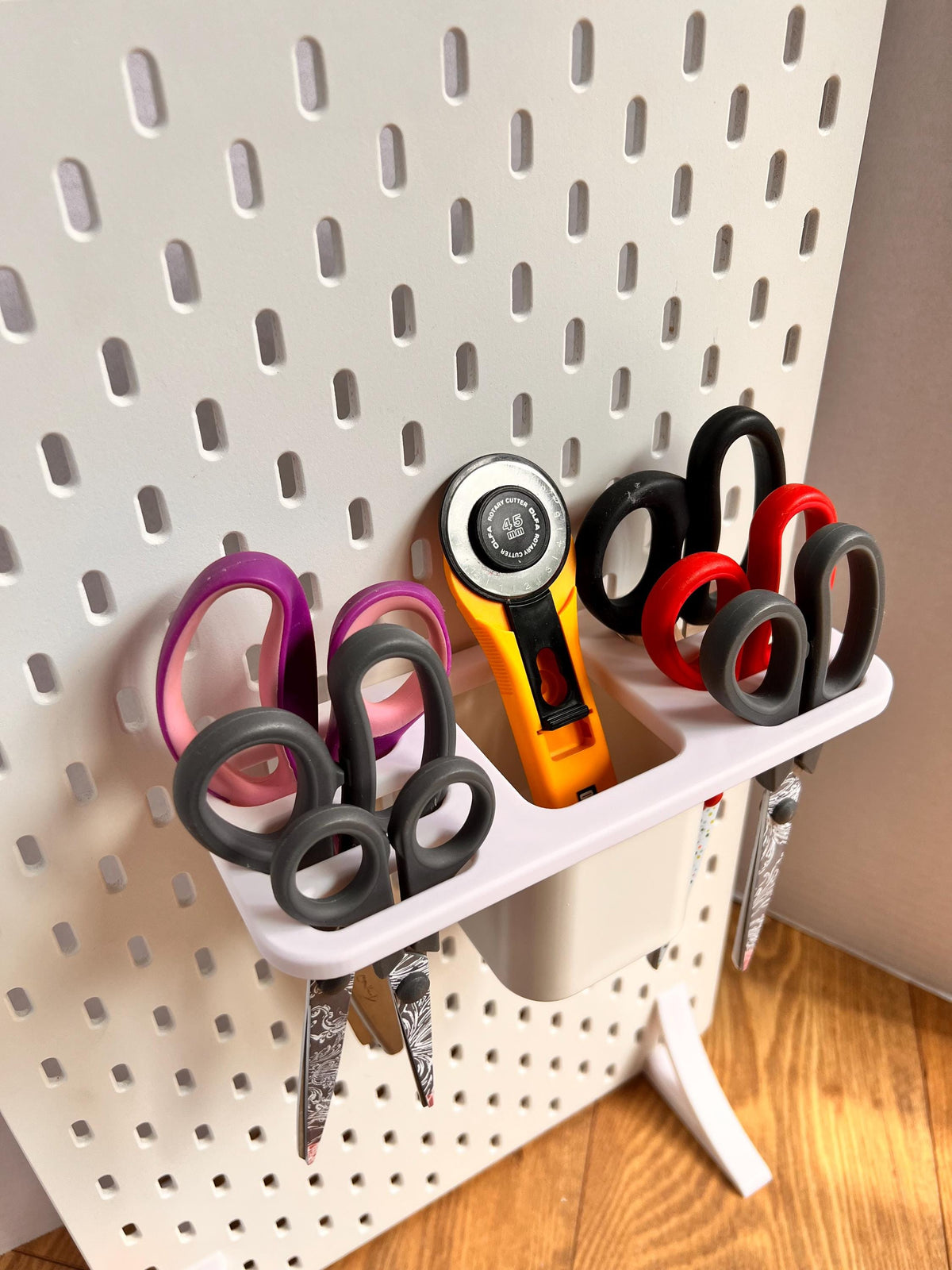 IKEA SKADIS Compatible scissor organiser,Scissor Storage.(excludes pot)