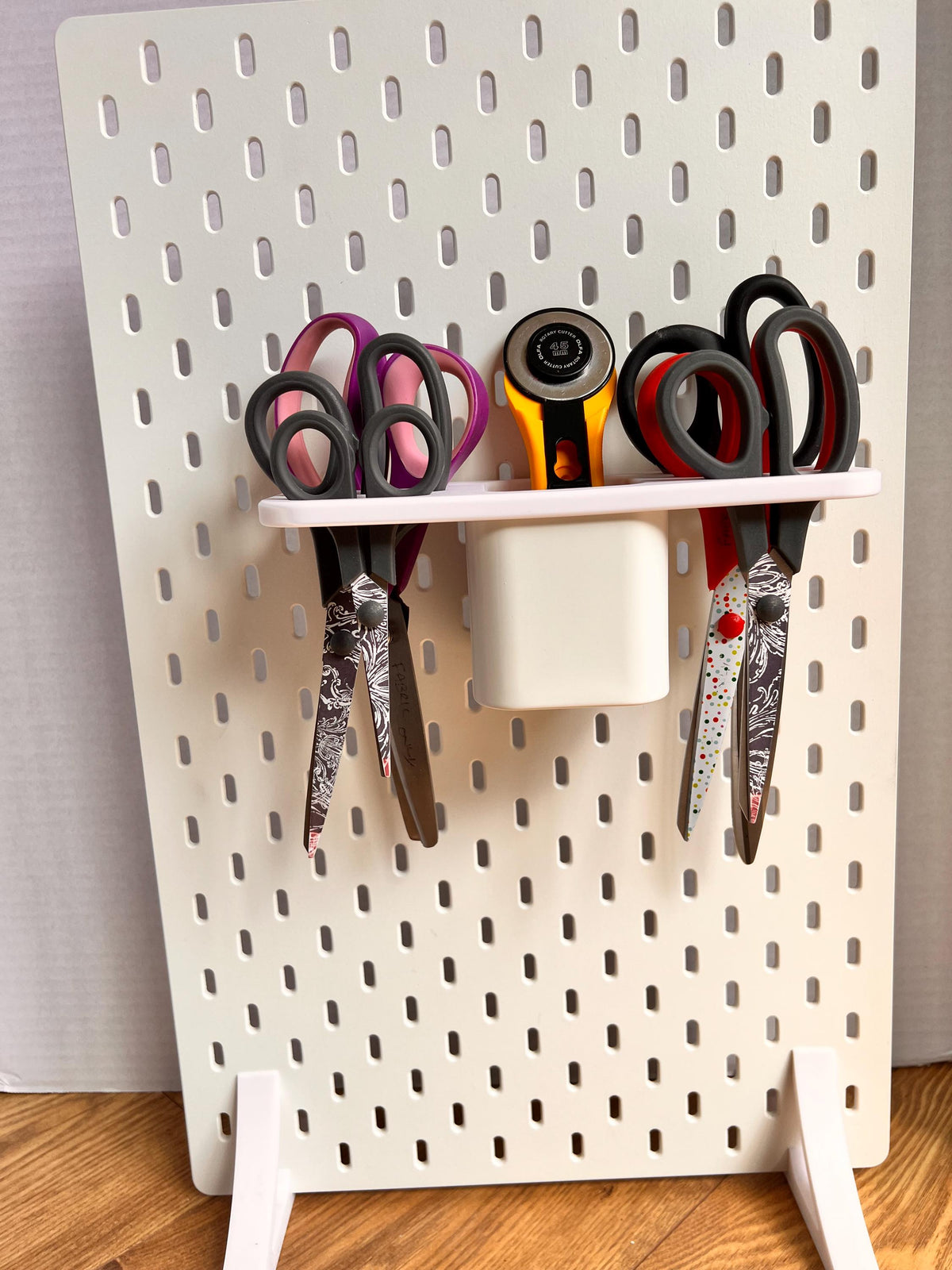 IKEA SKADIS Compatible scissor organiser,Scissor Storage.(excludes pot)