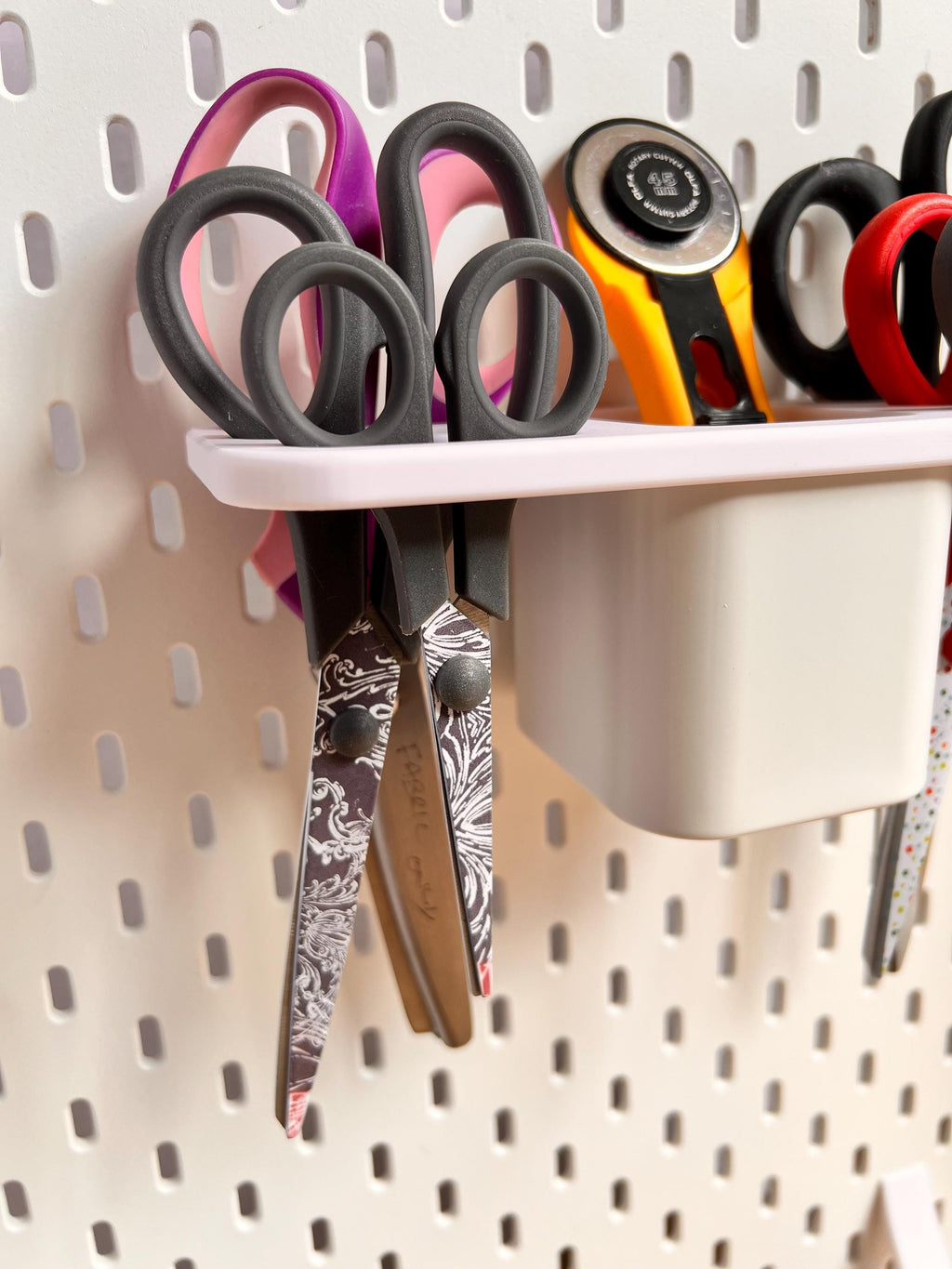 IKEA SKADIS Compatible scissor organiser,Scissor Storage.(excludes pot)