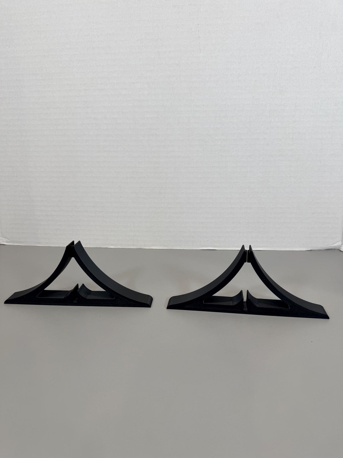 IKEA SKADIS Compatible pegboard stand,Feet Peg Board Legs for Standing Boards and Displays,in colour black or white.