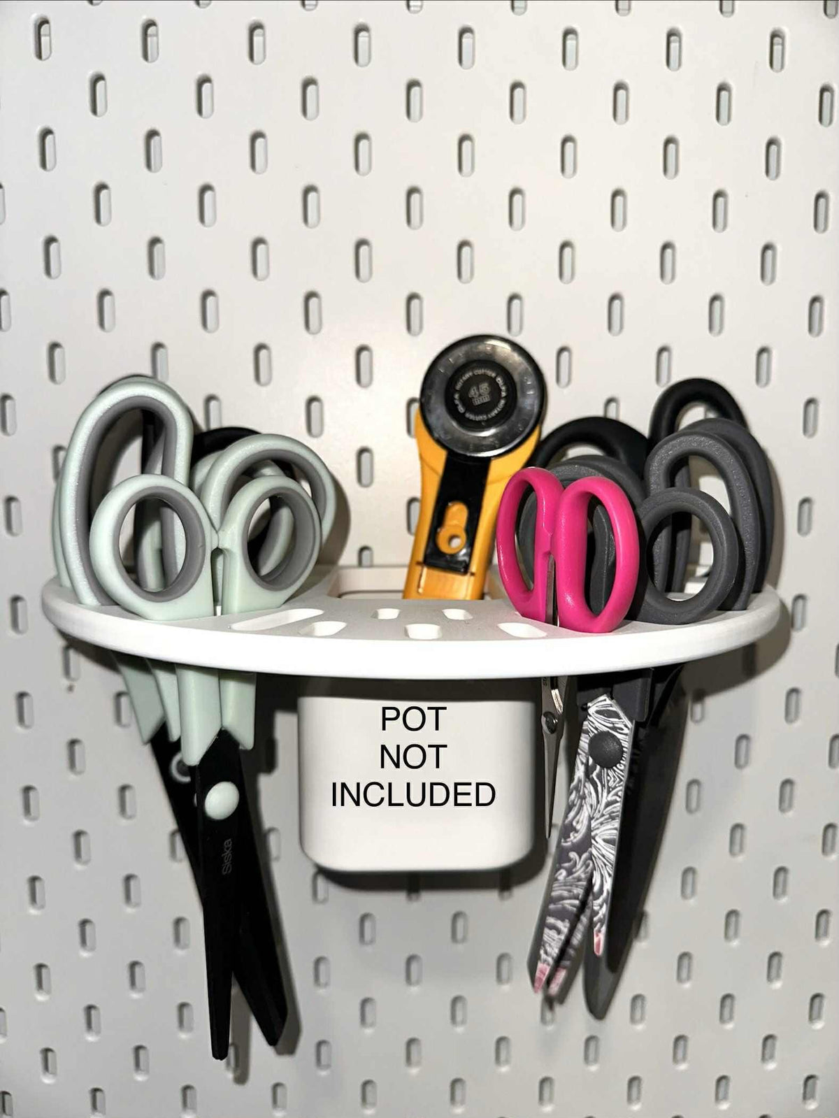 IKEA Skadis Scissor Organiser, 3D Printed Pegboard Clip On Accessory, Craft Scissor Holder Rack.